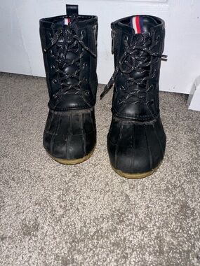 Women’s duck boots
